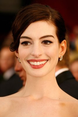 Oscars 2009 Beauty: Anne Hathaway