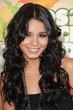 Vanessa Hudgens’ Neutrogena Makeup at the Kids’ Choice Awards