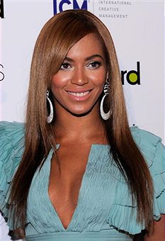 Get The Look: Beyonce At The Women in Music Awards