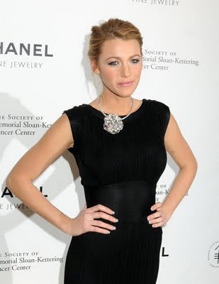 Get The Look: Blake Lively at the CHANEL Fine Jewelry "Fête d’Hiver" Benefit on November 4, 2009