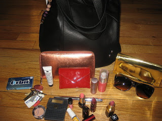 What’s In My Bag? Find Out At Eye4Style!