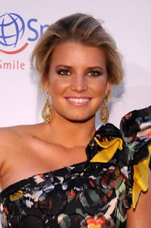 Get The Look: Jessica Simpson’s Makeup At The Operation Smile Gala