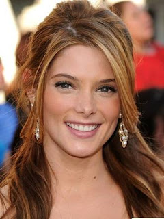 Ashley Greene’s Hair and Makeup Breakdown at the LA Premiere of Eclipse
