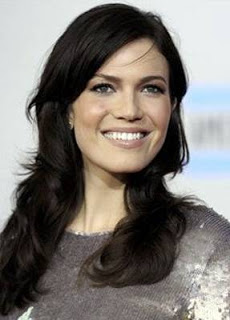 Get The Look: Mandy Moore’s Makeup at the 2010 American Music Awards