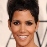 Get The Look: Halle Berry At The 2011 Golden Globes