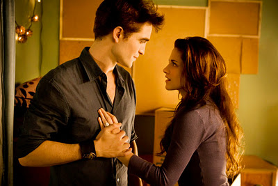 Hair And Makeup Secrets From The Set Of "Breaking Dawn"