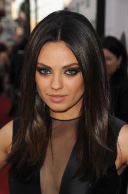Get The Look: Mila Kunis’ Hairstyle At The ‘Ted’ Premiere