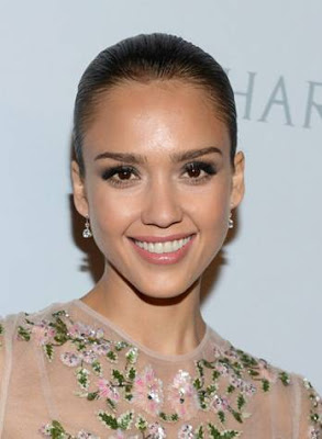 Jessica Alba’s Makeup At The Baby 2 Baby Gala