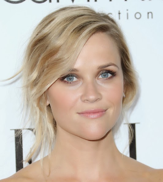 Makeup: Reese Witherspoon At The ELLE Women In Hollywood Awards