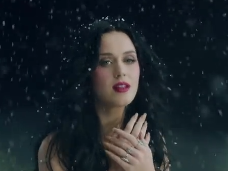 Get The Look: Katy Perry's Makeup In The ‘Unconditionally’ Video