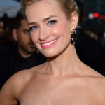 Hairstyle: Beth Behrs At the 2014 People’s Choice Awards