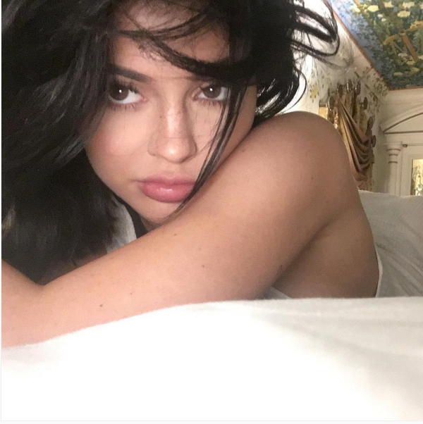 Kylie Jenner’s No-Makeup Selfie