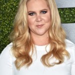 All About Amy Schumer’s Serious Smoldering Golden Globes Makeup