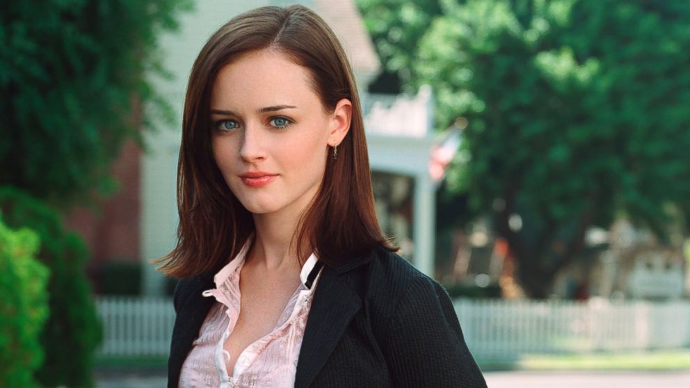 2016 Holiday Gift Guide: Rory Gilmore Of ‘Gilmore Girls’