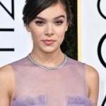 The Trick To Hailee Steinfeld’s Ethereal Makeup Look
