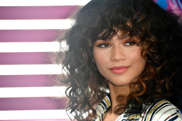 Score Zendaya’s Look At The 2017 Teen Choice Awards