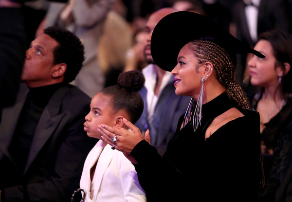 The Trick Beyonce’s Glowy Skin Moment At The Grammys