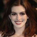 Anne Hathaway’s Makeup for Alice In Wonderland