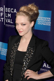 Get The Look: Amanda Seyfried’s Hairstyle at the Premiere of Letters to Juliet