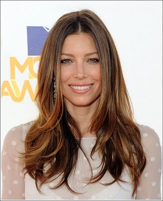 Get Jessica Biel’s Glossy Locks Look at The MTV Movie Awards