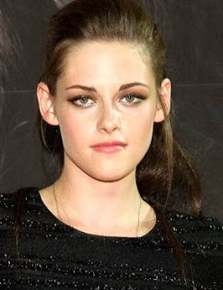Get The Look: Kristen Stewart at the Premiere of The Twilight Saga: Eclipse in Seoul, South Korea