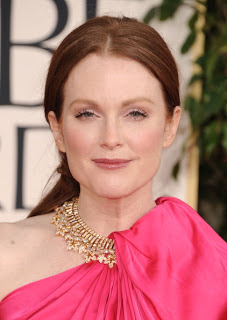 Get The Look: Julianne Moore At The 2011 Golden Globe Awards