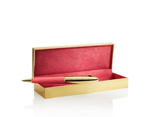 Limited-edition Very Hollywood Michael Kors Hollywood Signature Scented Ink Pen