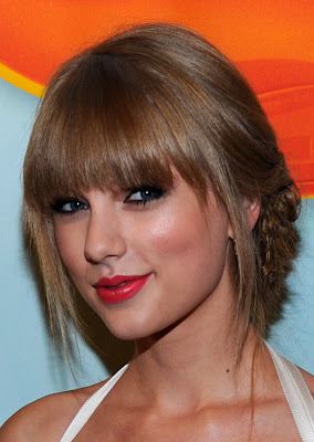 Get The Look: Taylor Swift At The 2012 Kids’ Choice Awards