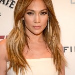 Jennifer Lopez’ Hairstyle & Makeup At ‘Parker’ Premiere