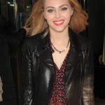 Steal AnnaSophia Robb’s Makeup Look