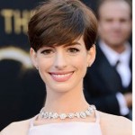 2013 Oscars Hairstyle: Anne Hathaway