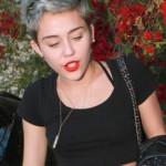 Miley Cyrus Blue Hair Dye Picture