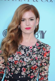 Makeup & Hairstyle: Isla Fisher At ‘The Great Gatsby’ Premiere