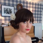 Hairstyle: Zooey Deschanel At The 2014 Golden Globes 