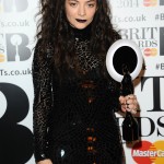 Get The Look: Lorde's Makeup At The BRIT Awards 2014