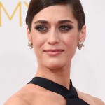 2014 Emmys Makeup: Lizzy Caplan