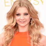 The Secret To Natalie Dormer’s Makeup Game of Tones + Her ’70s-Inspired Hairstyle