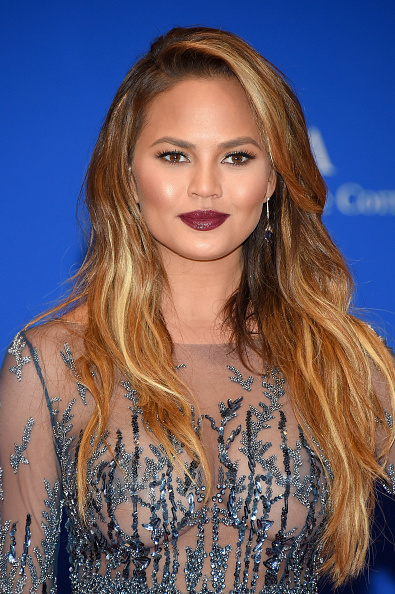 Chrissy Teigen’s Vamped-out Pout At The White House Correspondents’ Association Dinner