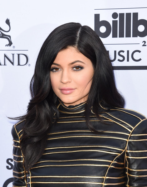 Kylie Jenner’s Two-tone Liner