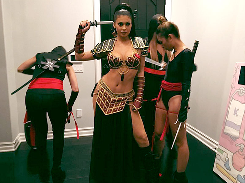 Kardashian Korrespondent: Kylie’s Halloween Costume + More