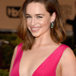 Recreate Emilia Clark’s Textured Bob Hairstyle At The SAGs