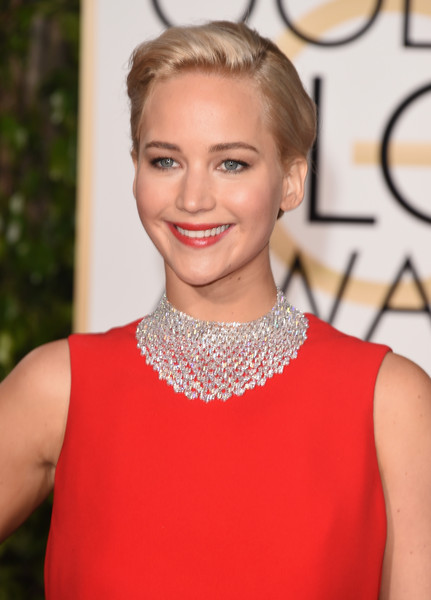 Golden Globes Beauty: Jennifer Lawrence’s Makeup