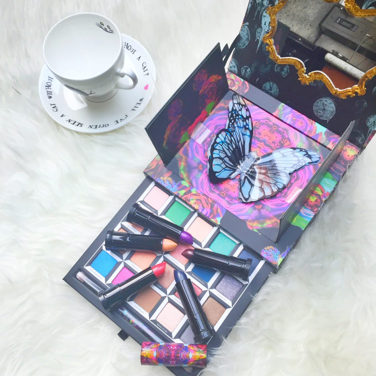 NEW Urban Decay Alice Through The Looking Glass Collection