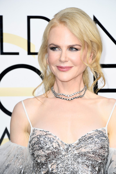 How To Recreate Nicole Kidman’s Soft Updo