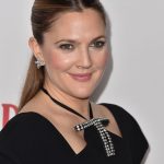 The Trick To Drew Barrymore’s Soft, Subtle Makeup Look